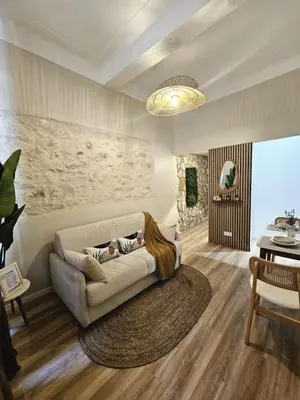 Coin salon dans l'établissement Azura