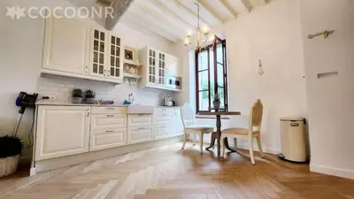Cuisine ou kitchenette dans l'établissement La Tour Antiboise - dans le vieil Antibes