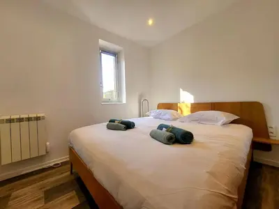 Un ou plusieurs lits dans un hébergement de l'établissement Le Castelet Ensoleillé - Viel Antibes magnifique vue mer
