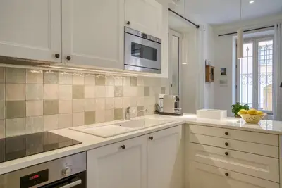 Cuisine ou kitchenette dans l'établissement L'Orme Antibois - En plein cœur du vieil Antibes