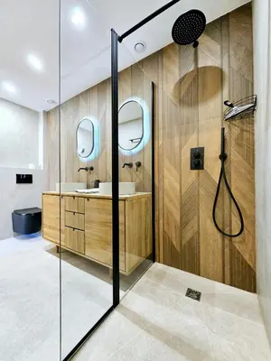 Salle de bains dans l'établissement Le Dotec Méditerranéen - Triplex dans le Vieil Antibes
