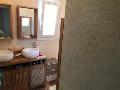 Plan de l'établissement Maison chaleureuse, au calme, mais proche de tout, avec piscine privée