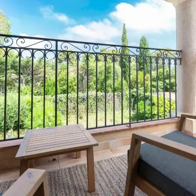 Exceptional 1-Bedroom Apartment 300m from Garoupe Beach Cap d’Antibes