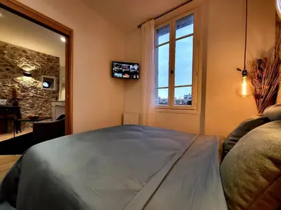 Un ou plusieurs lits dans un hébergement de l'établissement Le Scarlet Antibois - Appt proche de la plage
