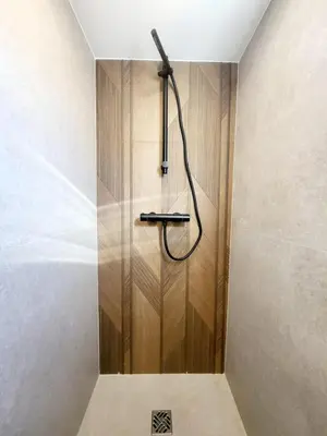 Salle de bains dans l'établissement Le Saint Antoine - T2 dans Vieil Antibes