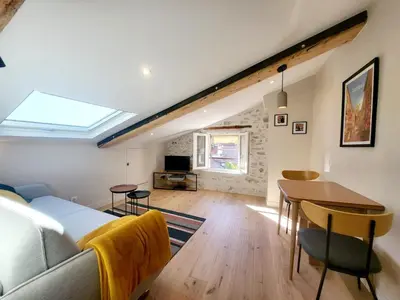 Coin salon dans l'établissement Le Saint Antoine - T2 dans Vieil Antibes