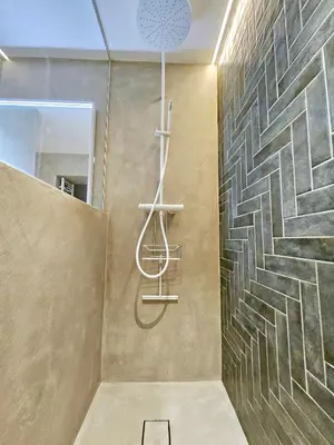 Salle de bains dans l'établissement Le Musti - A l'entrée du Viel Antibes