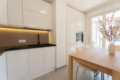 Cuisine ou kitchenette dans l'établissement Facing the sea!