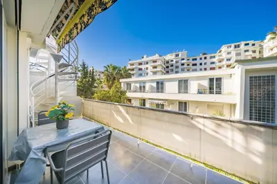 Balcon ou terrasse dans l'établissement Rooftop La Croisette Cannes
