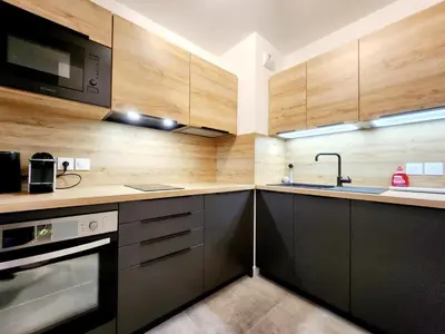 Cuisine ou kitchenette dans l'établissement Le Marend 3 - Plein coeur d'Antibes