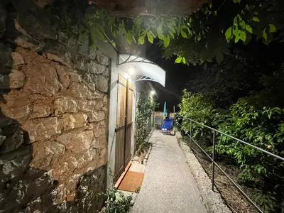 Jardin de l'établissement La Cigalière - Appartement Rez-de-Jardin