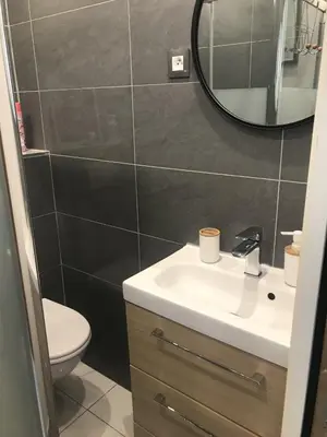 Salle de bains dans l'établissement Studio à 100 mètres de la plage et de la Croisette