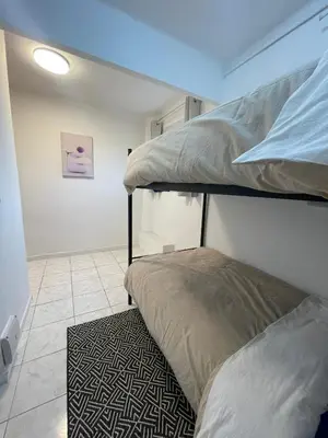 Un ou plusieurs lits dans un hébergement de l'établissement 4 pièces entre antibes et juan les pins
