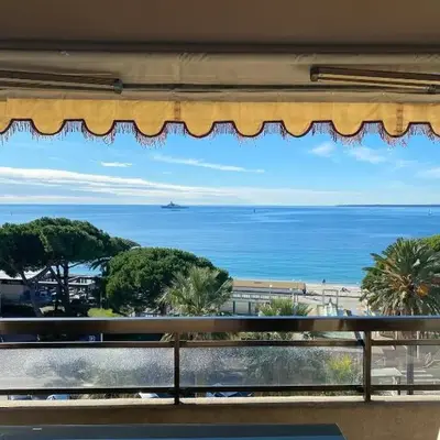 Luxurious large 2 rooms with panoramic sea view