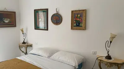 Un ou plusieurs lits dans un hébergement de l'établissement Charme & Authenticité 3P Vielle Ville Antibes