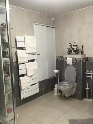 Salle de bains dans l'établissement Family Villa SMB