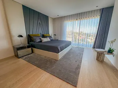 Un ou plusieurs lits dans un hébergement de l'établissement Villa Horizons, Vue Mer & Détente Chic à Super Cannes