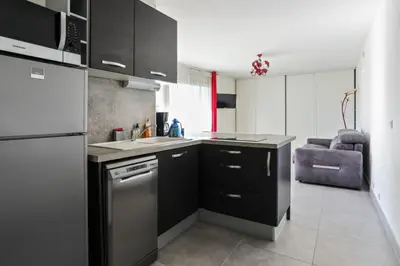 Cuisine ou kitchenette dans l'établissement Studio Bella Vita - Welkeys