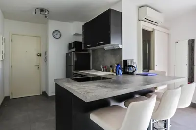 Cuisine ou kitchenette dans l'établissement Studio Bella Vita - Welkeys