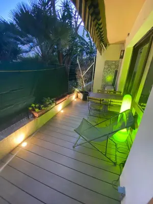 Balcon ou terrasse dans l'établissement Le Baronne- Charmant studio climatisé au calme proche Plage et Palais des Festivals