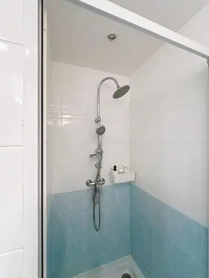 Salle de bains dans l'établissement 3P terrace, with air conditioning beach and center within walking distance