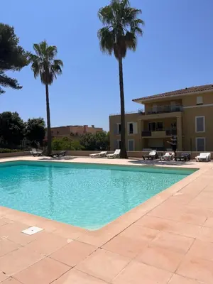 Piscine de l'établissement Riviera Rêve, Antibes ou située à proximité