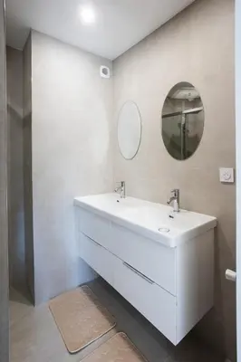 Salle de bains dans l'établissement Appart 3 chambres - Les Lys