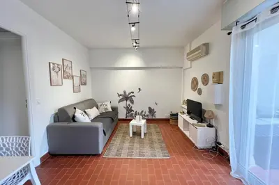 Coin salon dans l'établissement Studio with pool - near beach