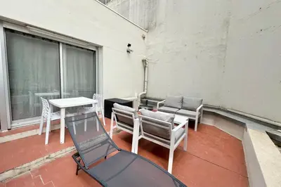 Balcon ou terrasse dans l'établissement Studio with pool - near beach