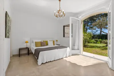 Un ou plusieurs lits dans un hébergement de l'établissement REF 1223 - Cannes - Villa for rent