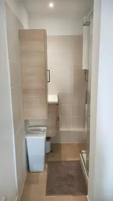 Salle de bains dans l'établissement Apartment with residential pool