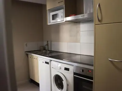 Cuisine ou kitchenette dans l'établissement Apartment Le Lerins by Interhome