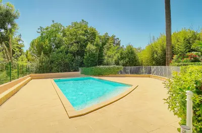 Piscine de l'établissement Lumineux 3 chambres TERRASSE PISCINE PARKING A3B134 ou située à proximité
