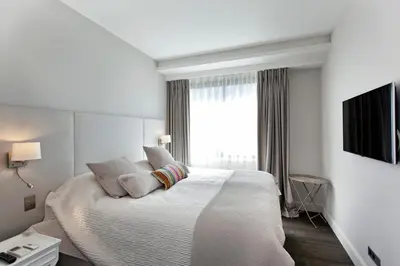 Un ou plusieurs lits dans un hébergement de l'établissement REF 1238 - Cannes Croisette - Sea view apartment for rent