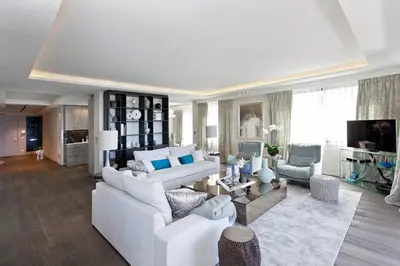 Télévision ou salle de divertissement dans l'établissement REF 1238 - Cannes Croisette - Sea view apartment for rent