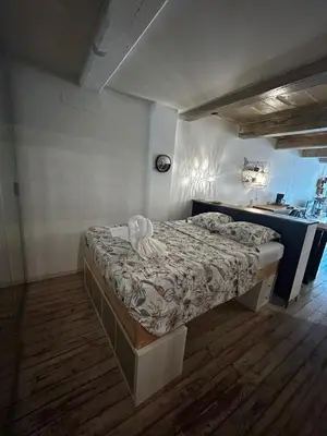 Un ou plusieurs lits dans un hébergement de l'établissement Le Moulin - Piscine, Tennis, TV, Plage à 5min