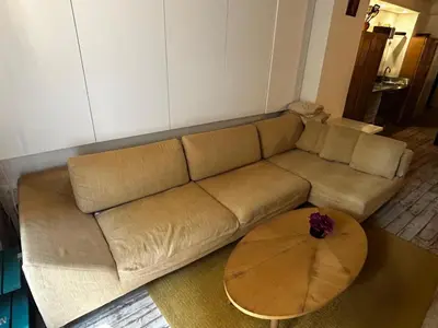 Coin salon dans l'établissement Le Moulin - Piscine, Tennis, TV, Plage à 5min