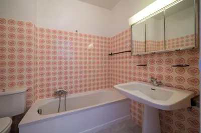 Salle de bains dans l'établissement La mirandole bleue, votre escapade face à la mer