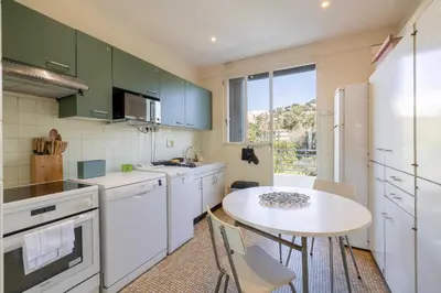 Cuisine ou kitchenette dans l'établissement Flat -2BDR-4P - SEA VIEW