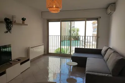 Coin salon dans l'établissement Les Clés d'Or d'Antibes
