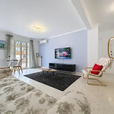 Cozy Apartment in Antibes