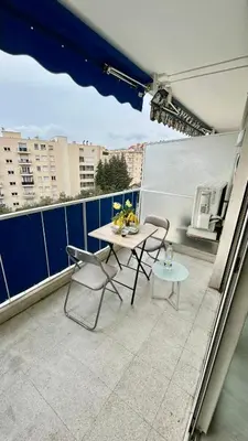 Balcon ou terrasse dans l'établissement Nid douillet près de la Croisette
