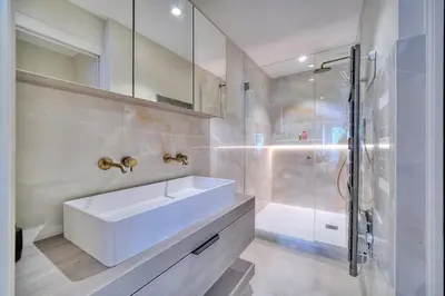 Salle de bains dans l'établissement REF 1442 - Cannes Center - Apartment for rent