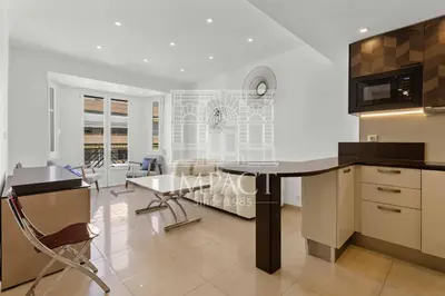 Cuisine ou kitchenette dans l'établissement REF 2019 - Apartment for rent Cannes Center