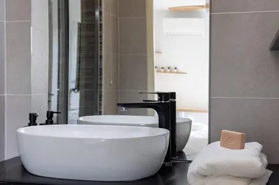 Salle de bains dans l'établissement FRGK 