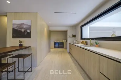 Cuisine ou kitchenette dans l'établissement Villa Cypria