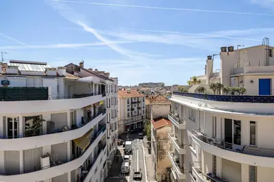 Plan de l'établissement Renovated cozy studio in Cannes - 2 persons