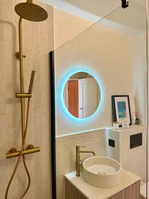 Salle de bains dans l'établissement Studio lumineux 5 minutes Croisette et rue Antibes