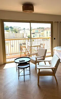 Balcon ou terrasse dans l'établissement Studio lumineux 5 minutes Croisette et rue Antibes