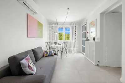 Coin salon dans l'établissement Ref 2182 - Seasonal rental in Golfe-Juan - Villa 190 m